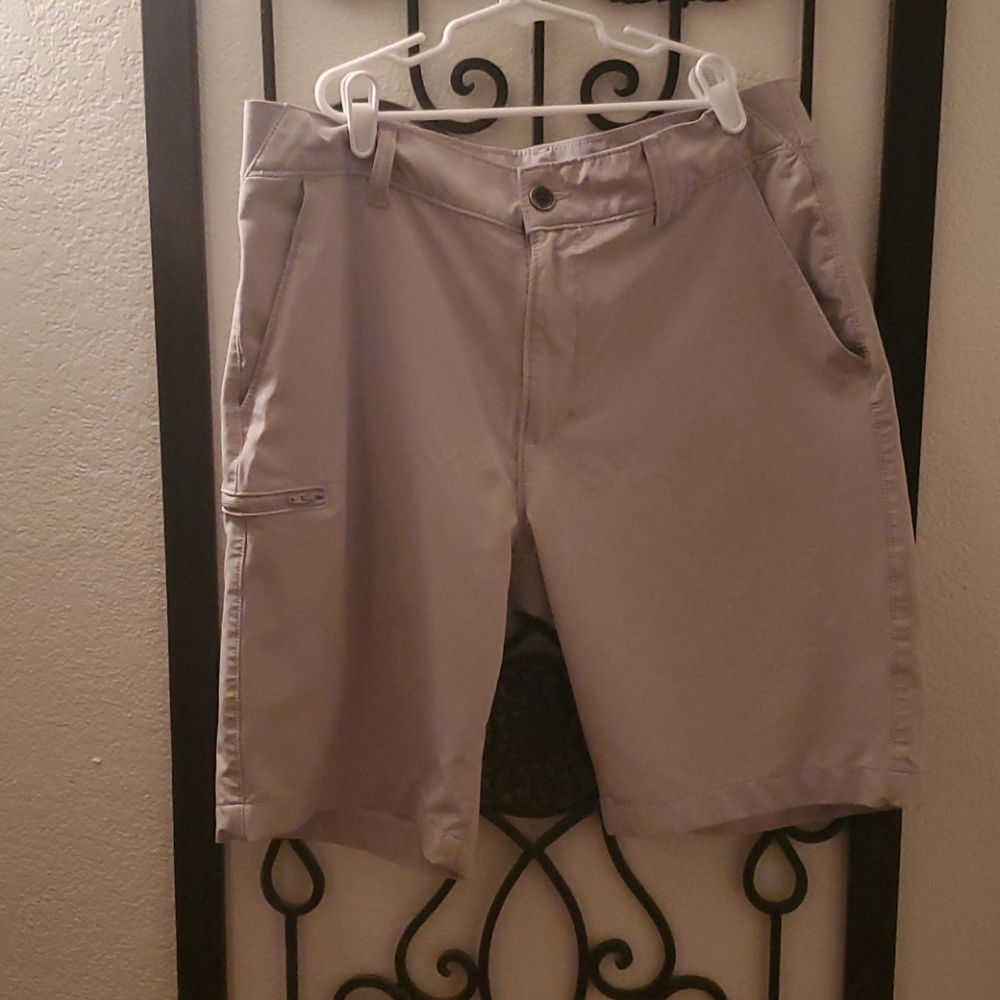 Mens Lee tri flex shorts size 33